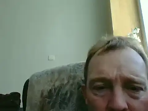 Snapshot of bertolini chatting on March 2, 4:03 pm bertolini online show from March 2, 4:03 pm