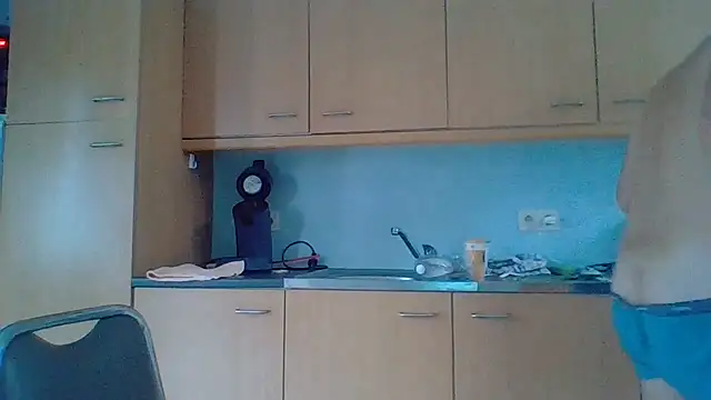 Snapshot of bertolini chatting on July 18, 8:45 am bertolini online show from July 18, 8:45 am