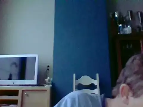 Snapshot of bertolini chatting on February 9, 7:37 am bertolini online show from February 9, 7:37 am