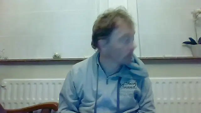 Snapshot of bertolini chatting on May 6, 8:35 pm bertolini online show from May 6, 8:35 pm