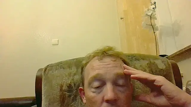 Snapshot of bertolini chatting on September 21, 8:58 pm bertolini online show from September 21, 8:58 pm
