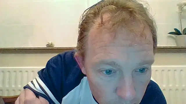Snapshot of bertolini chatting on April 23, 8:43 pm bertolini online show from April 23, 8:43 pm