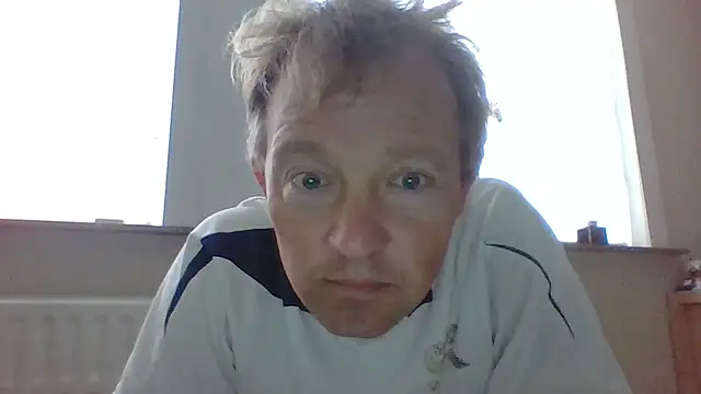 Snapshot of bertolini chatting on May 3, 6:29 am bertolini online show from May 3, 6:29 am