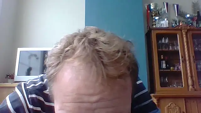 Snapshot of bertolini chatting on October 16, 1:41 pm bertolini online show from October 16, 1:41 pm