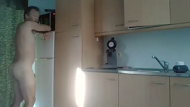Snapshot of bertolini chatting on July 12, 5:25 pm bertolini online show from July 12, 5:25 pm
