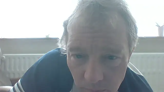 Snapshot of bertolini chatting on April 26, 8:11 am bertolini online show from April 26, 8:11 am