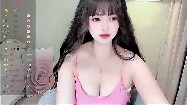 Snapshot of Dolv_1o chatting on December 18, 12:51 pm Dolv 1o online show from December 18, 12:51 pm