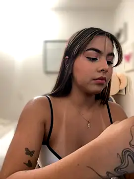 Zarah Blare online show from September 30, 1:11 am