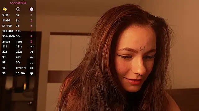 girl with snaketatto0 online show from March 21, 2:57 am