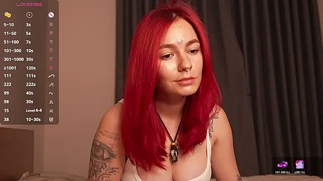 girl with snaketatto0 online show from February 21, 2:46 am