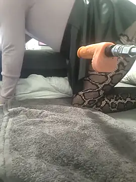 aprilexx online show from February 14, 7:58 pm