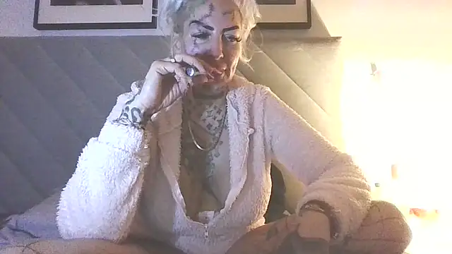 Snapshot of Jeanny_Bln chatting on December 1, 6:57 pm Jeanny Bln online show from December 1, 6:57 pm