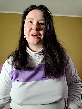 AlexaLexie online show from November 3, 6:29 am