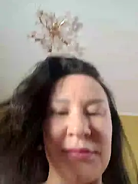 Snapshot of AlexaLexie chatting on October 11, 7:31 am AlexaLexie online show from October 11, 7:31 am