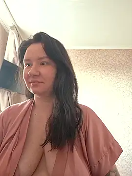 AlexaLexie online show from January 12, 8:10 am