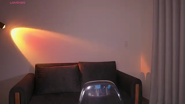 GigiLee  online show from March 28, 2:01 am