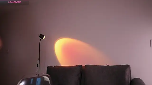 GigiLee  online show from February 12, 11:59 pm