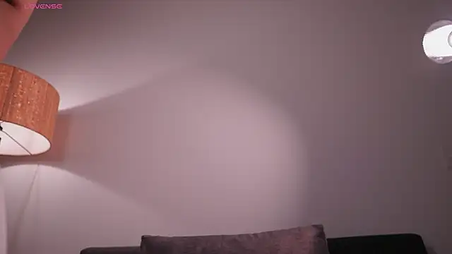 GigiLee  online show from March 31, 11:40 pm