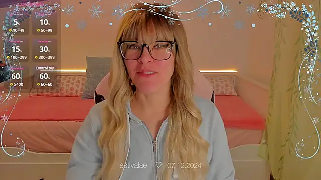 Snapshot of estivalae chatting on December 7, 11:12 am estivalae online show from December 7, 11:12 am