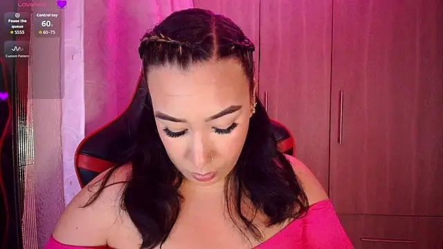 leahtemptation3 online show from March 7, 12:17 am