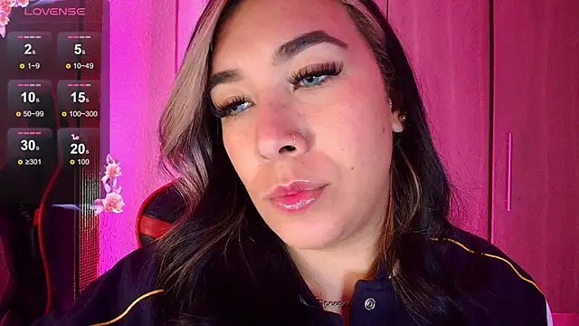 leahtemptation3 online show from June 29, 7:26 am