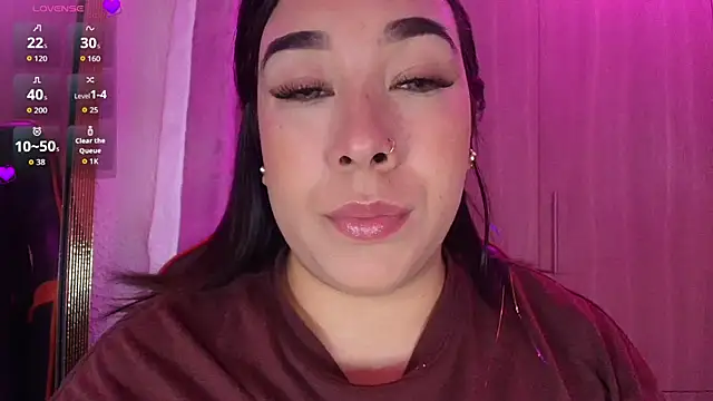 leahtemptation3 online show from November 11, 10:10 am