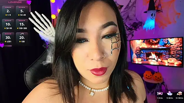 leahtemptation3 online show from October 26, 7:09 am