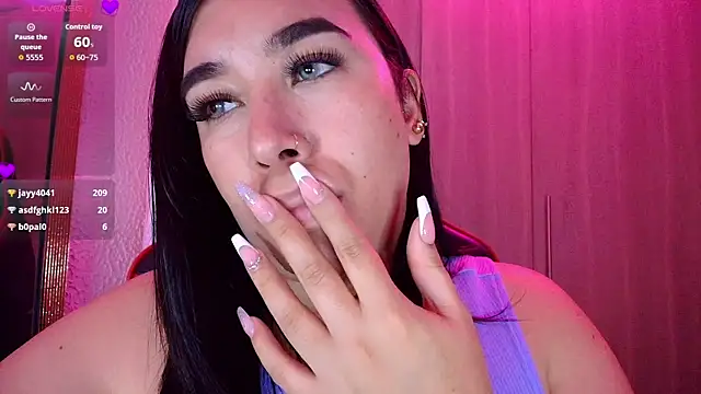 leahtemptation3 online show from December 20, 1:58 pm