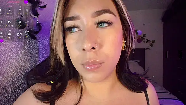 leahtemptation3 online show from March 1, 11:38 pm