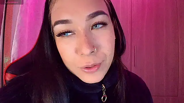 leahtemptation3 online show from March 14, 10:21 am