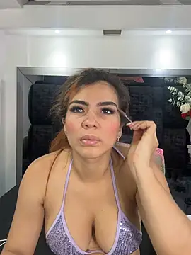 Arianna Jones1 online show from April 24, 12:12 am
