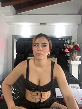 Arianna Jones1 online show from May 21, 1:52 pm
