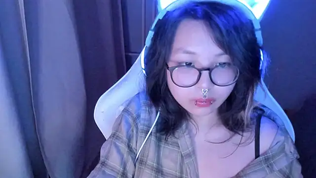 maydaykimmy online show from May 11, 8:50 pm