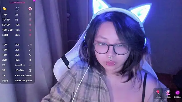 maydaykimmy online show from April 13, 8:46 pm