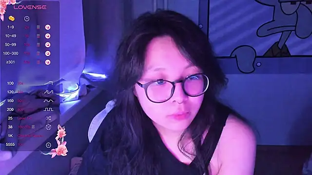 Snapshot of maydaykimmy chatting on January 5, 8:52 pm maydaykimmy online show from January 5, 8:52 pm