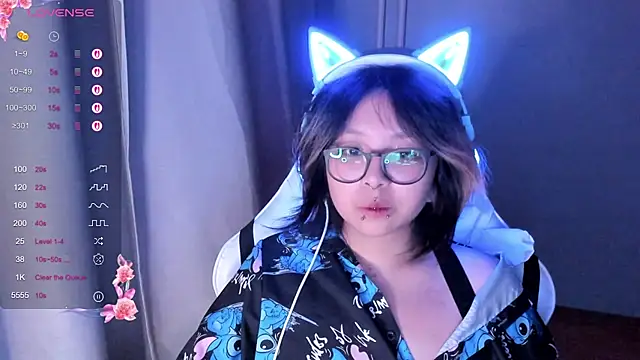 maydaykimmy online show from October 27, 10:11 pm