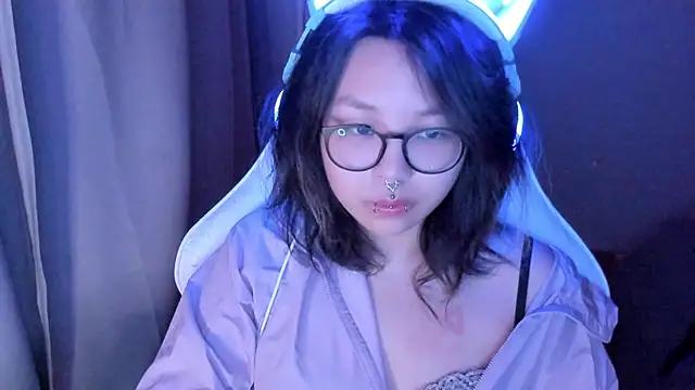 maydaykimmy online show from May 15, 8:51 pm