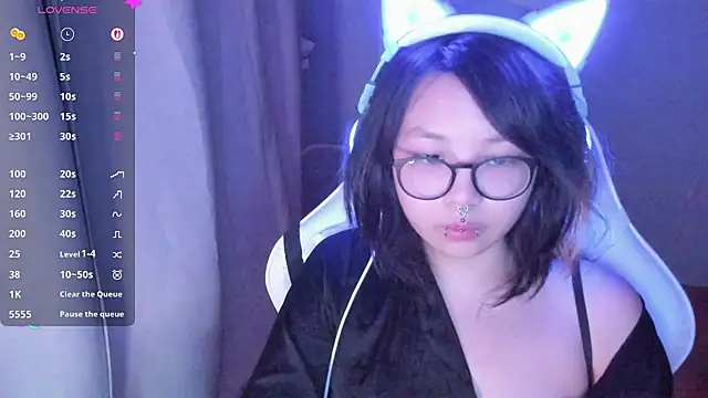 maydaykimmy online show from April 12, 8:45 pm