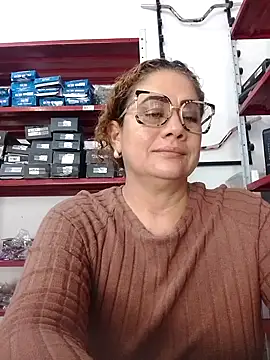 Snapshot of sophiahunt286 chatting on February 18, 2:46 pm sophiahunt286 online show from February 18, 2:46 pm