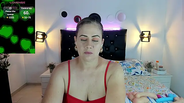 sophiahunt286 online show from January 30, 10:19 pm