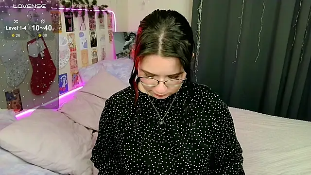 Snapshot of ss-katekisa-ss chatting on February 18, 4:03 pm ss-katekisa-ss online show from February 18, 4:03 pm