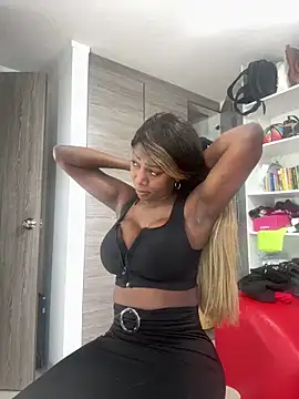 SUUKAM online show from March 7, 2:45 pm