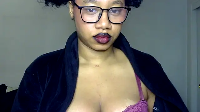 Snapshot of goddessdaisysky chatting on December 16, 5:50 pm goddessdaisysky online show from December 16, 5:50 pm