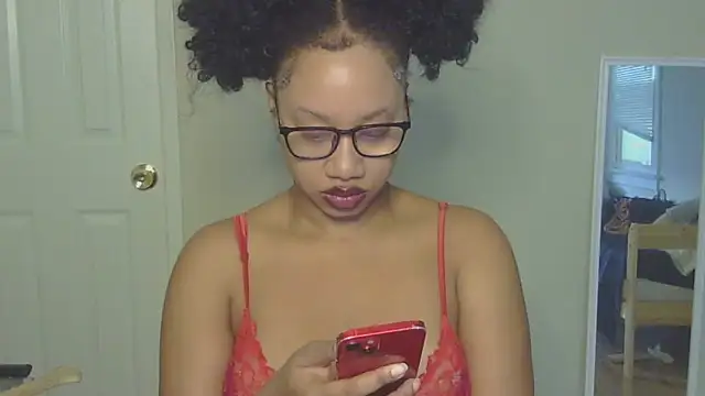 Snapshot of goddessdaisysky chatting on October 31, 5:53 pm goddessdaisysky online show from October 31, 5:53 pm