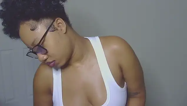 Snapshot of goddessdaisysky chatting on October 20, 3:56 pm goddessdaisysky online show from October 20, 3:56 pm