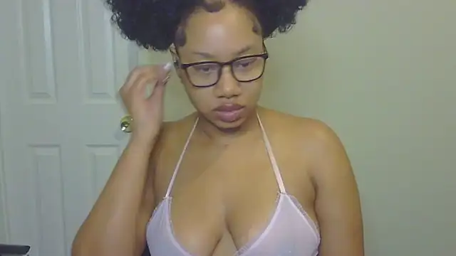 Snapshot of goddessdaisysky chatting on October 27, 2:51 pm goddessdaisysky online show from October 27, 2:51 pm