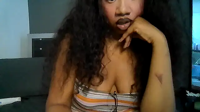 Snapshot of goddessdaisysky chatting on June 5, 7:30 pm goddessdaisysky online show from June 5, 7:30 pm