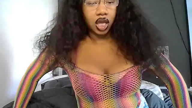 Snapshot of goddessdaisysky chatting on June 14, 5:25 pm goddessdaisysky online show from June 14, 5:25 pm