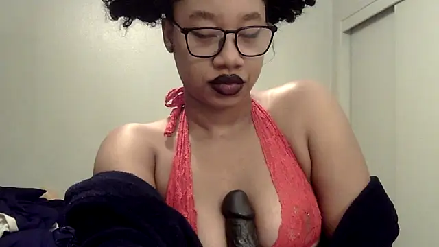 Snapshot of goddessdaisysky chatting on December 21, 6:53 pm goddessdaisysky online show from December 21, 6:53 pm