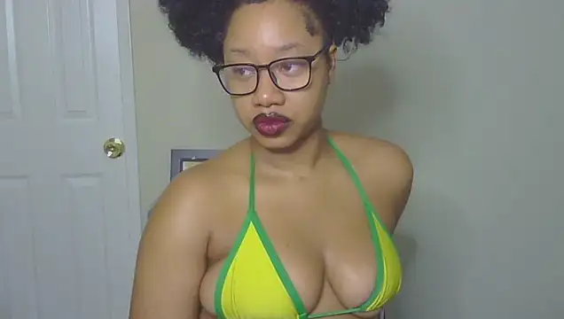 Snapshot of goddessdaisysky chatting on October 25, 5:35 pm goddessdaisysky online show from October 25, 5:35 pm